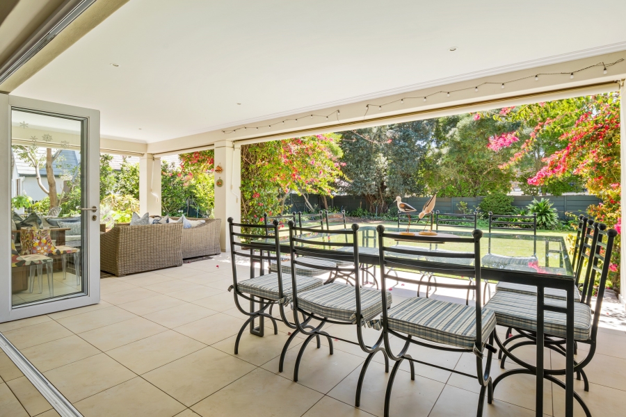 4 Bedroom Property for Sale in Leisure Isle Western Cape